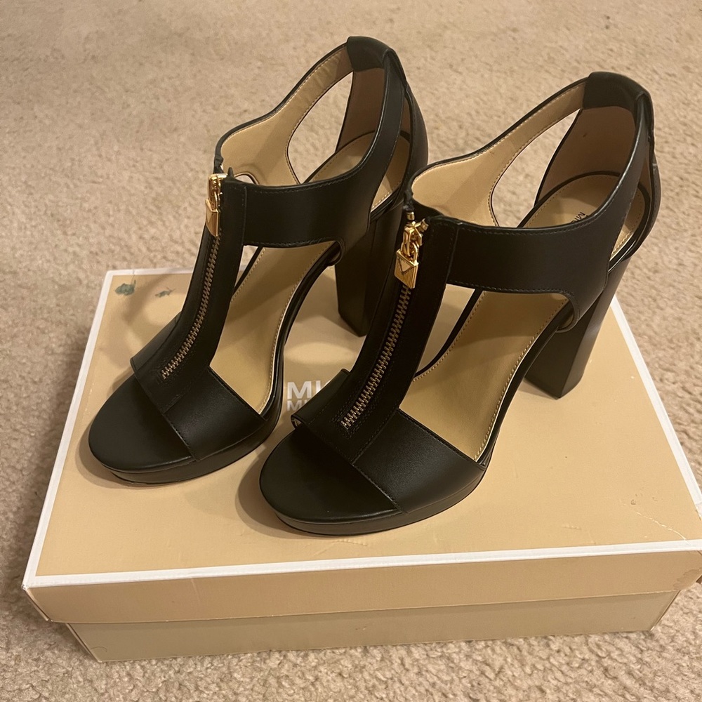 NEW: Micheal Kors Black Heels ! Only worn 1 time